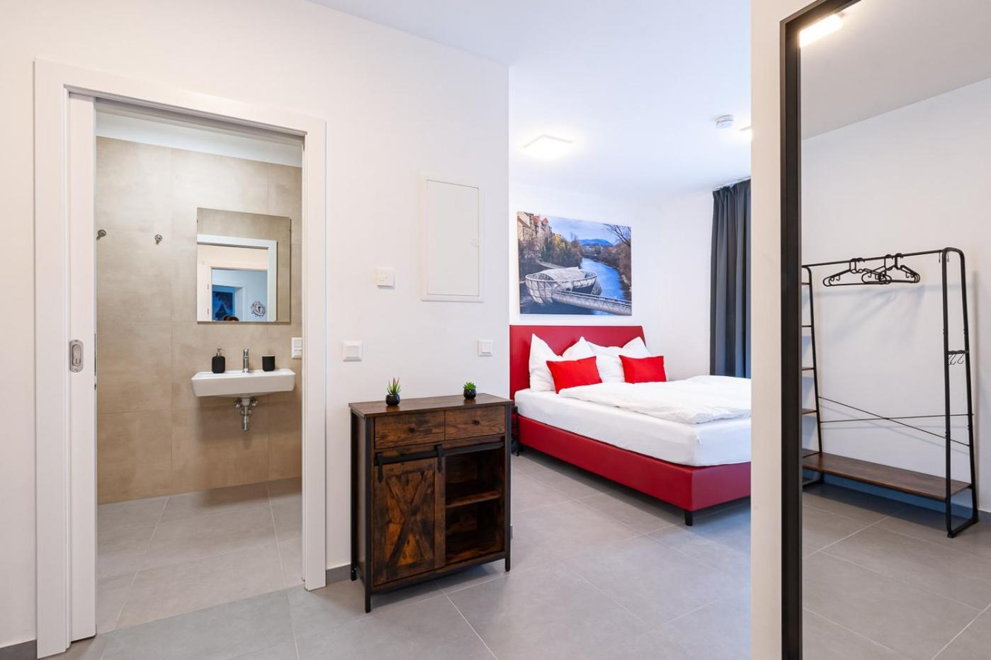 Grazora Living Apartments Bagian luar foto