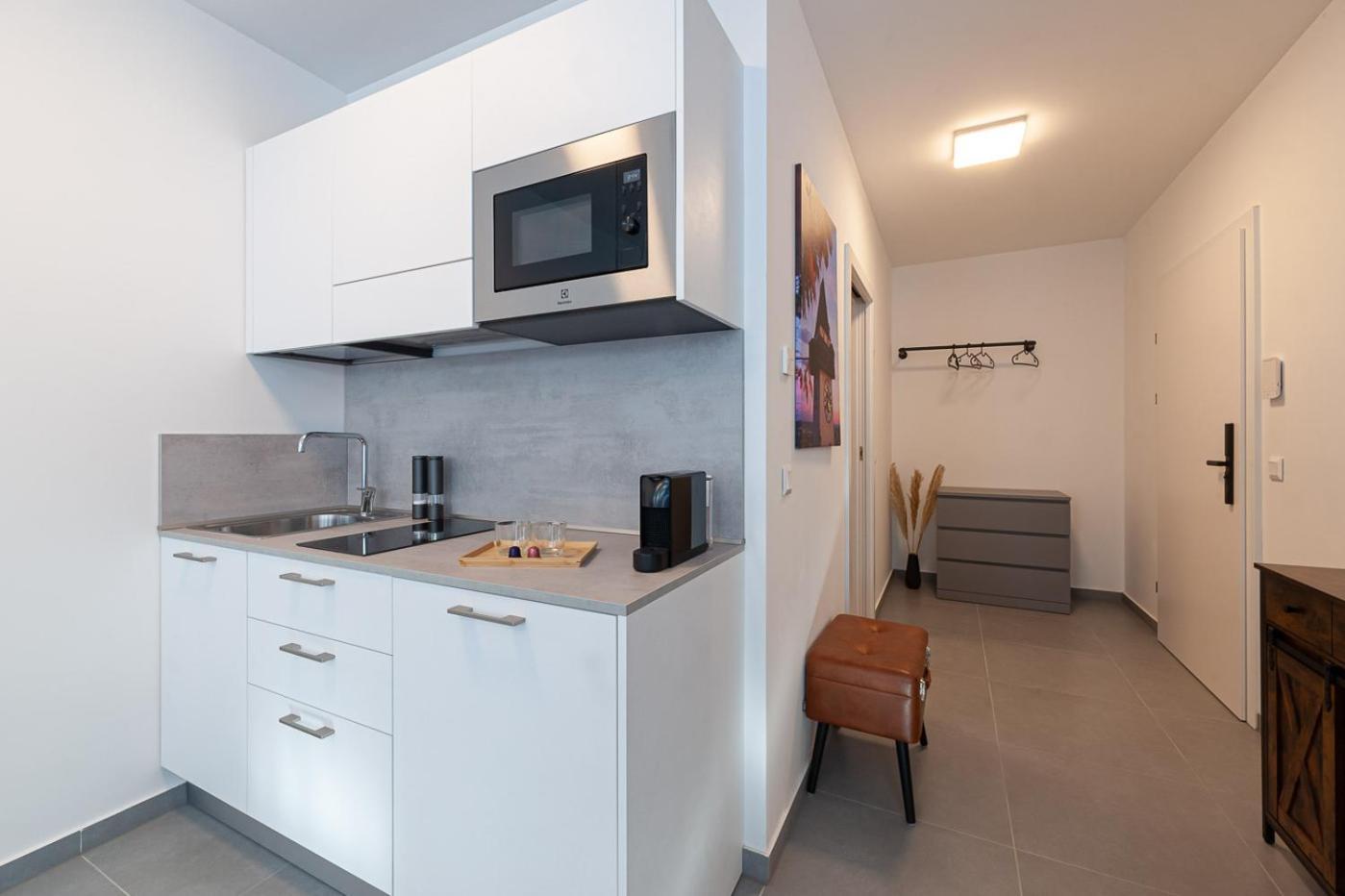 Grazora Living Apartments Bagian luar foto
